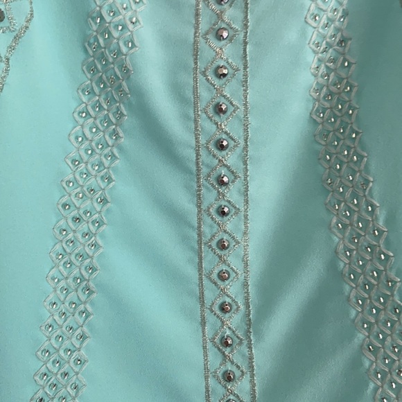 White House Black Market, XL, Turquoise DressyTank - Picture 2 of 9